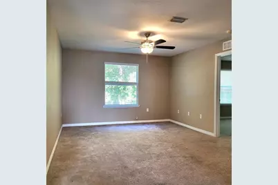 36142 Laguna Hills Circle, Zephyrhills, FL 33541 - Photo 23