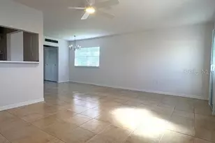 201 Kings Blvd, Sun City Center, FL 33573 - Photo 5