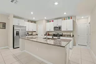 509 Royal Empress Dr, Ruskin, FL 33570 - Photo 7