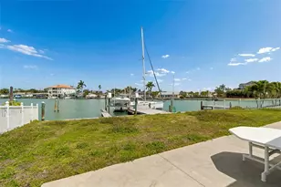 15 Bellevue Dr, Treasure Island, FL 33706 - Photo 33