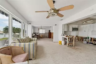 15 Bellevue Dr, Treasure Island, FL 33706 - Photo 15