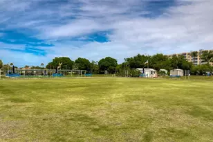 984 Pembroke Point Way, Sun City Center, FL 33573 - Photo 27