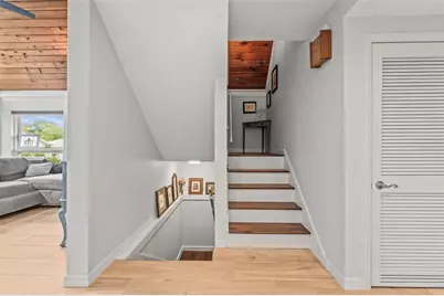 12869 Poinsettia Avenue, Seminole, FL 33776 - Photo 27