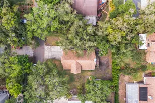 12869 Poinsettia Ave, Seminole, FL 33776 - Photo 57