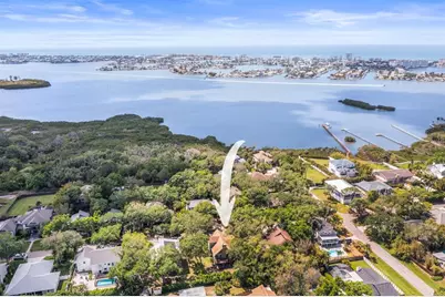 12869 Poinsettia Avenue, Seminole, FL 33776 - Photo 61