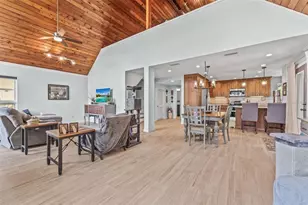 12869 Poinsettia Ave, Seminole, FL 33776 - Photo 13