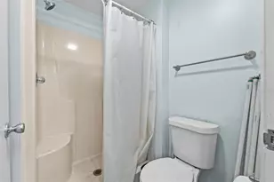 12869 Poinsettia Ave, Seminole, FL 33776 - Photo 43