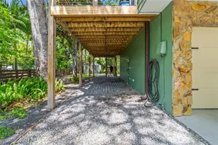 12869 Poinsettia Ave, Seminole, FL 33776 - Photo 63