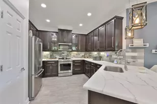 682 Chipper Dr, Sun City Center, FL 33573 - Photo 15