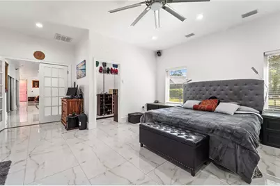 2520 Gomaz Way S, Saint Petersburg, FL 33712 - Photo 5