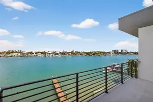 10201 Gulf Blvd, Treasure Island, FL 33706 - Photo 57