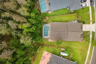 30750 Iverson Dr, Wesley Chapel, FL 33543 - Photo 27