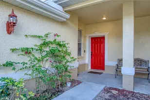 648 Spring Lake Cir, Tarpon Springs, FL 34688 - Photo 1