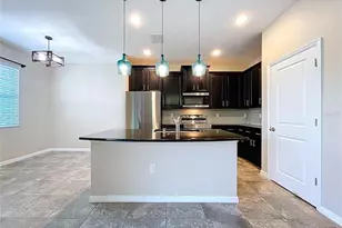 597 52nd Terrace N, Saint Petersburg, FL 33703 - Photo 7