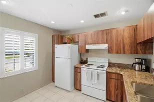 5265 E Bay Dr, Clearwater, FL 33764 - Photo 9