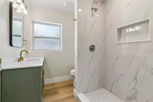 430 Pevetty Dr, Plant City, FL 33563 - Photo 17