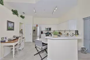 2012 Nantucket Dr, Sun City Center, FL 33573 - Photo 25