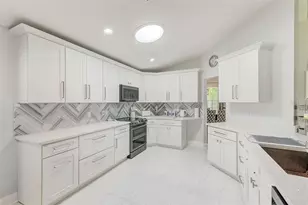 8524 Beth Ct, Odessa, FL 33556 - Photo 13