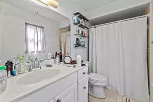 5824 Whistlewood Cir, Sarasota, FL 34232 - Photo 19