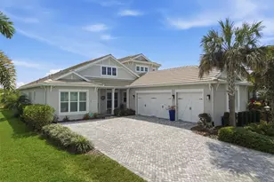 8245 Grande Shores Dr, Sarasota, FL 34240 - Photo 3