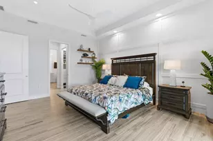 8245 Grande Shores Dr, Sarasota, FL 34240 - Photo 17