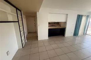 870 Village Lake Terrace N, Saint Petersburg, FL 33716 - Photo 9