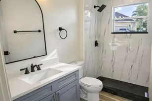 4501 Arizona Sun Ct, Valrico, FL 33594 - Photo 9