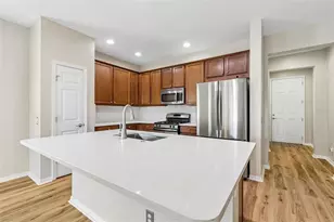 19110 Sunset Bay Dr, Land O Lakes, FL 34638 - Photo 9