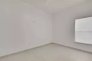 18405 30th St, Lutz, FL 33559 - Photo 19