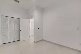 18405 30th St, Lutz, FL 33559 - Photo 15