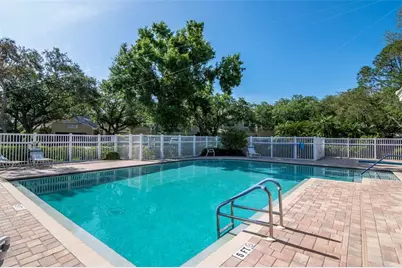 484 Santa Cruz Place NE #H, Saint Petersburg, FL 33703 - Photo 25
