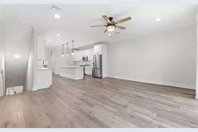 1225 Savona Drive NE, Saint Petersburg, FL 33702 - Photo 11
