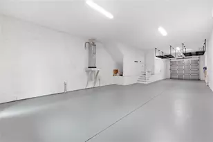 1225 Savona Dr NE, Saint Petersburg, FL 33702 - Photo 9