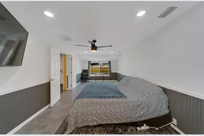7849 86th Way N, Seminole, FL 33777 - Photo 17