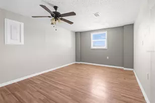 11902 Oceanside Dr, Port Richey, FL 34668 - Photo 13