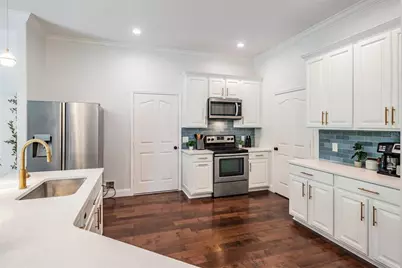 4003 S Shamrock Road, Tampa, FL 33611 - Photo 15
