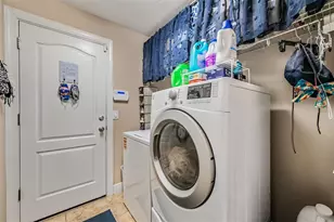 3218 Bella Garden Ln, Plant City, FL 33566 - Photo 25