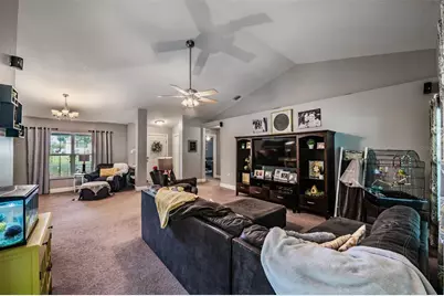 3218 Bella Garden Lane, Plant City, FL 33566 - Photo 9