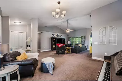 3218 Bella Garden Lane, Plant City, FL 33566 - Photo 5
