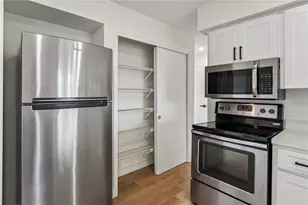 10194 Gamewell St, Spring Hill, FL 34608 - Photo 11