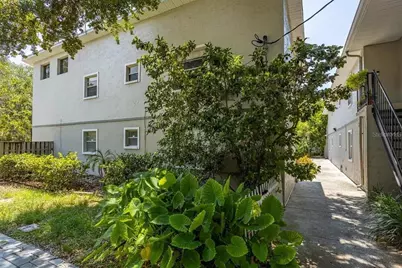 1011 S Moody Avenue #12, Tampa, FL 33629 - Photo 1