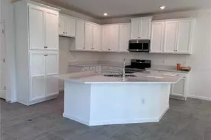 5218 Wishing Arch Dr, Apollo Beach, FL 33572 - Photo 3