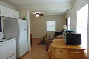 3215 W Hartnett Ave, Tampa, FL 33611 - Photo 9