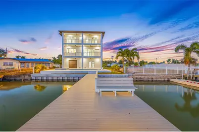 11460 7th Street E, Treasure Island, FL 33706 - Photo 1