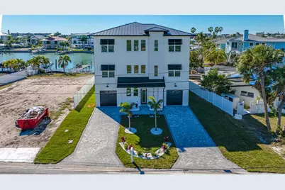 11460 7th Street E, Treasure Island, FL 33706 - Photo 7