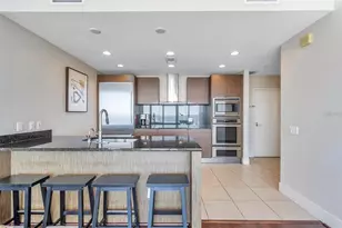 175 1st St S, Saint Petersburg, FL 33701 - Photo 7