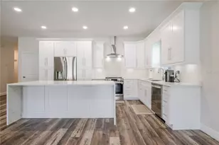 807 Garden Oaks Sq, Seffner, FL 33584 - Photo 9