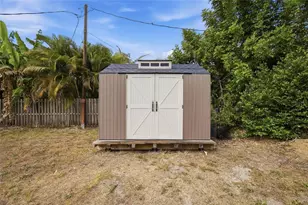 615 Fontana Ln, Bradenton, FL 34209 - Photo 29