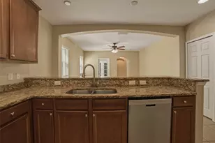 5941 Beaconpark St, Lithia, FL 33547 - Photo 9