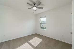 210 Cinnamon Bark Pl, Valrico, FL 33594 - Photo 21